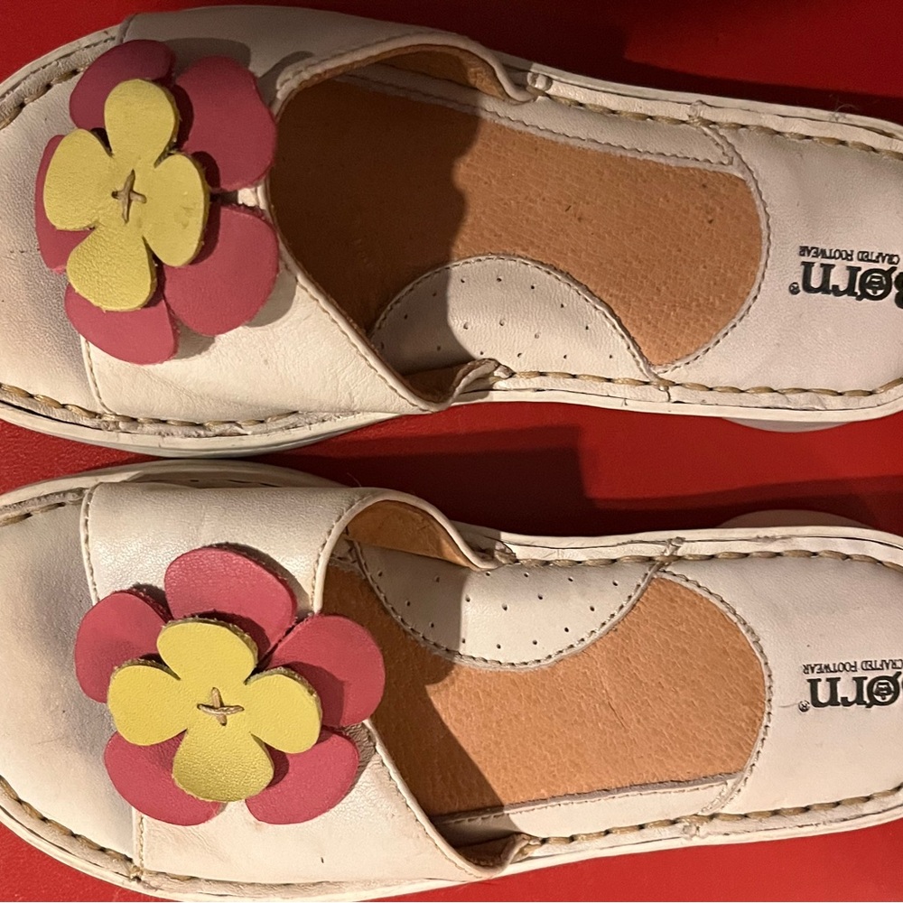 Girls Born leather sandals